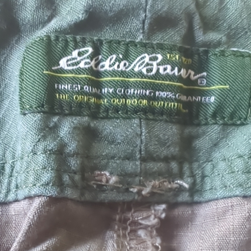 Women's Eddie Bauer Brown Cargo Shorts - Picture 4 of 5